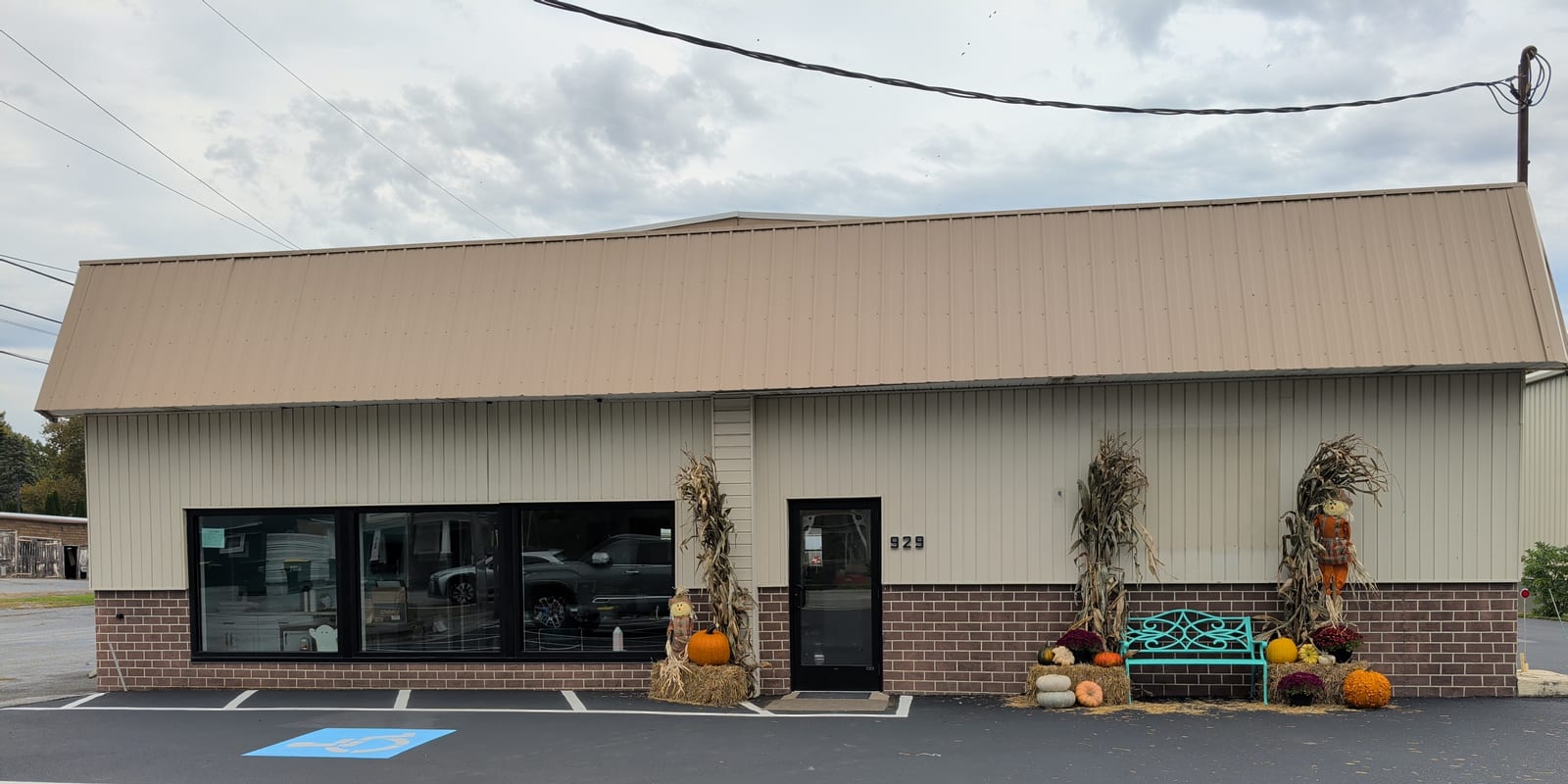 Exterior of the Mad Lab ArTech Academy building in Lititz, PA